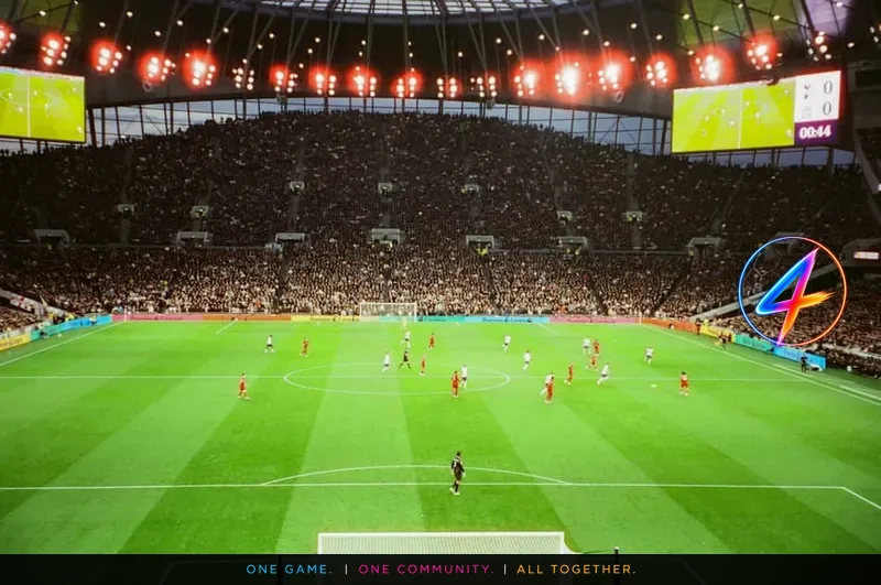 Liverpool schließen sich Tottenham im Van‑Hecke‑Transferkampf an