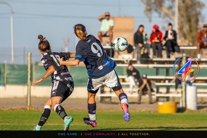 España femenina aplasta a Inglaterra y lidera el Grupo A