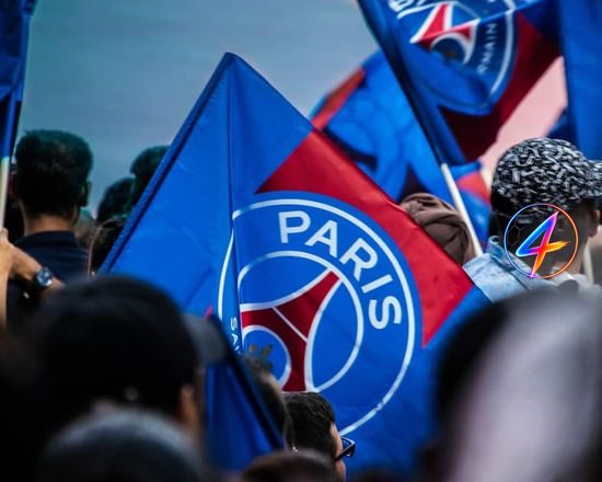 El PSG descarta salidas de Neves y Vitinha este verano