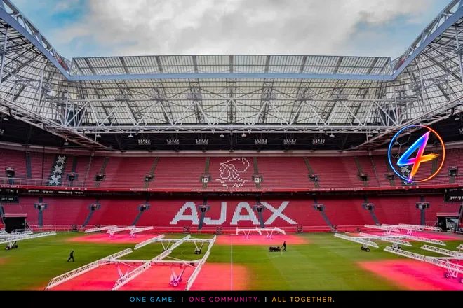 Weghorst verlaat Ajax: club noemt zich grootste van Nederland