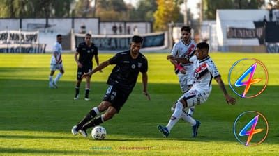 El Barcelona busca al delantero de Bournemouth Eli Junior Kroupi
