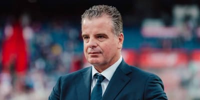 Dennis te Kloese ontkent geruchten over achterdeurvertrek van Quinten Timber