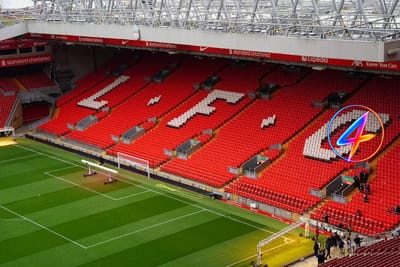 Wayne Rooney urges Liverpool to bench Salah for Brentford